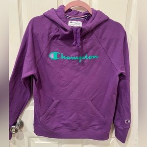 Champions Women’s Pullover Hoodie Lightweight size Small